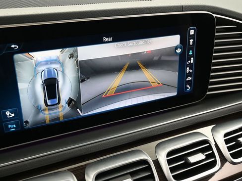 Used 2024 Mercedes-Benz GLE 450 4MATIC image 26