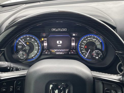 Used 2022 RAM 1500 Limited w/ Body-Colour Bumper Group image 15