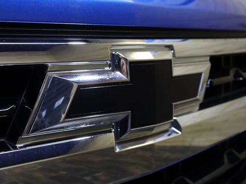 Used 2022 Chevrolet Silverado 1500 LT image 12