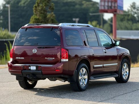 Used 2011 Nissan Armada Platinum w/ 2nd Row Captain Seat Pkg RWD image 9