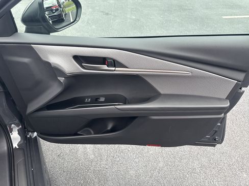 New 2025 Toyota Camry SE image 34