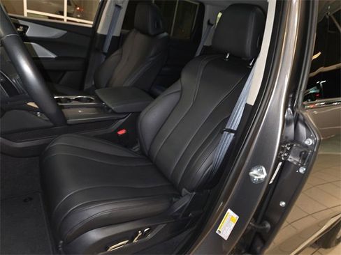 Certified 2025 Acura MDX FWD image 11