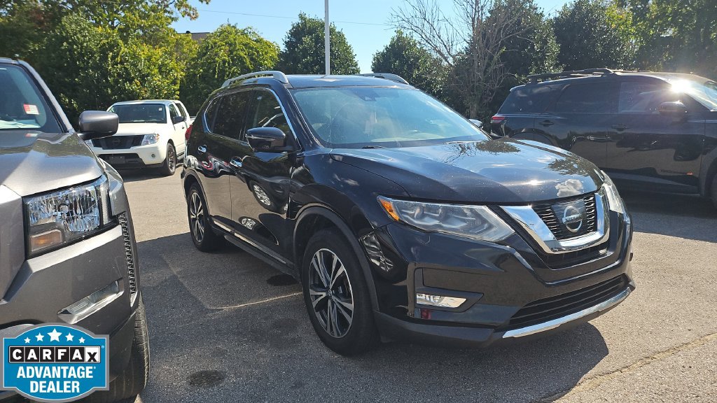 Used 2017 Nissan Rogue SL w/ SL Premium Package FWD image 1