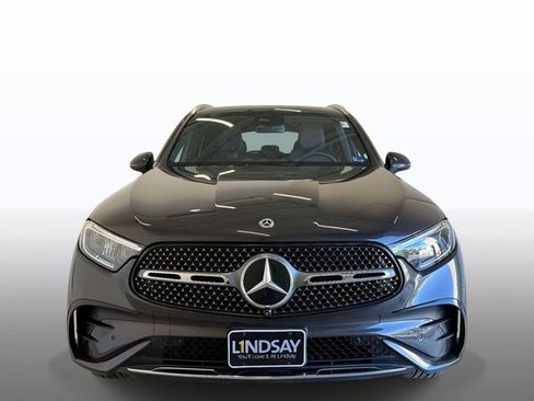 Used 2025 Mercedes-Benz GLC 300 4MATIC image 8