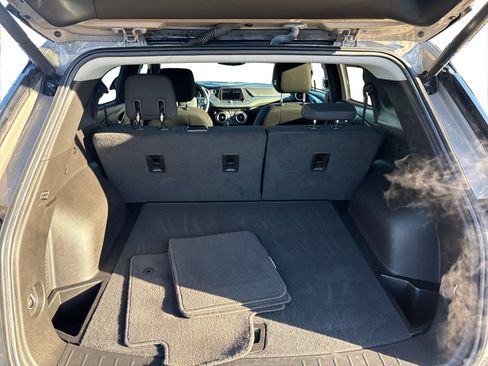 Used 2021 Chevrolet Blazer LT image 11