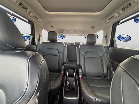 Used 2024 Nissan Pathfinder SL w/ SL Premium Package AWD/4WD image 29