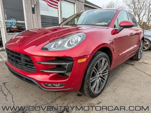 Used 2015 Porsche Macan Turbo image 2