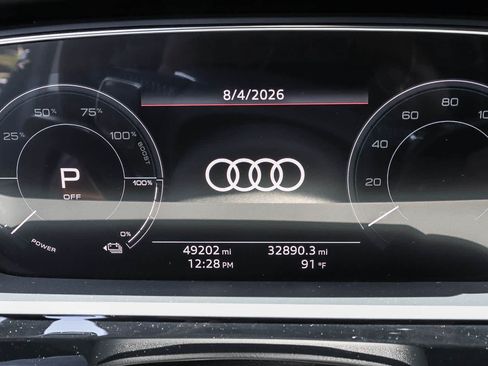 Used 2019 Audi e-tron Prestige w/ Prestige Package AWD/4WD image 24