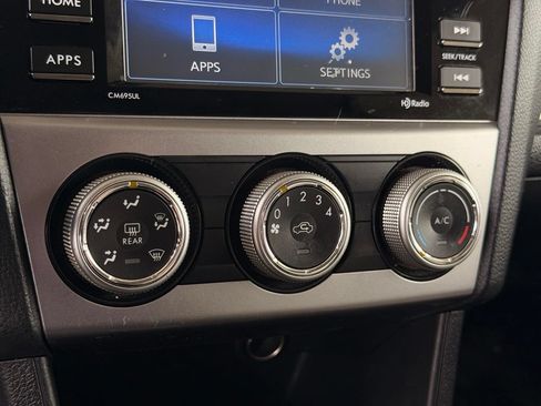 Used 2017 Subaru Crosstrek 2.0i Premium AWD/4WD image 40