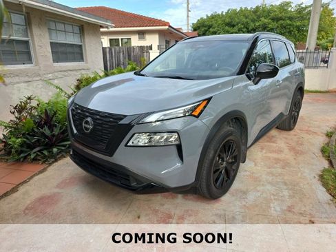 Used 2023 Nissan Rogue SV w/ SV Premium B Package FWD image 1