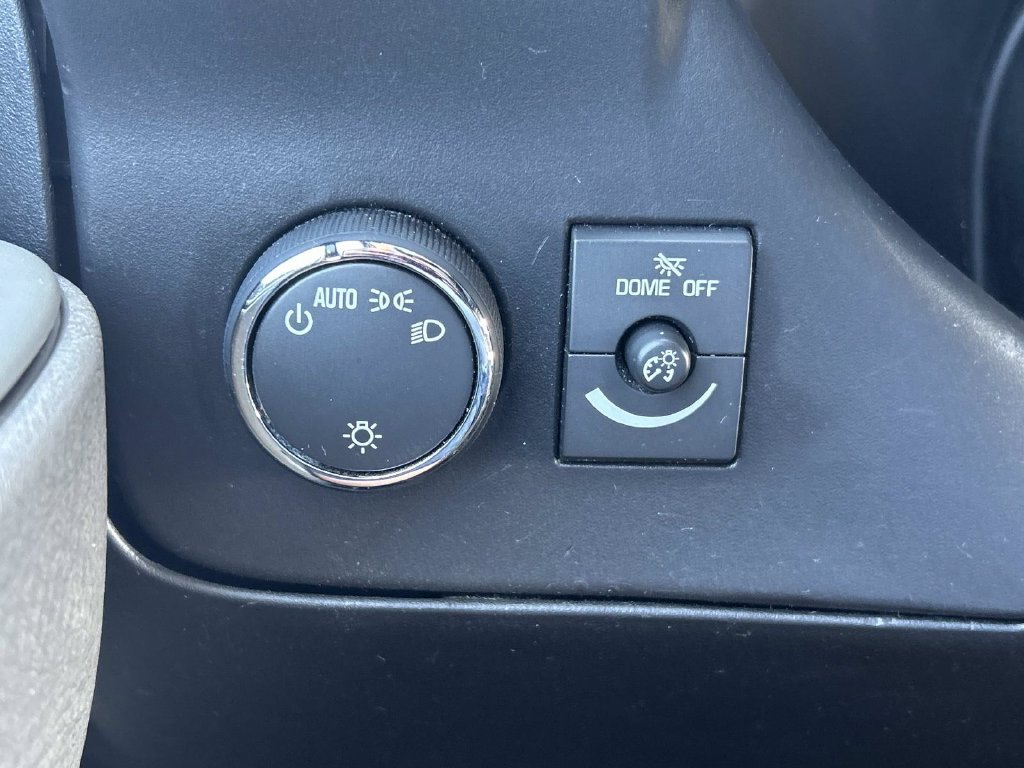 Used 2019 Chevrolet Express 2500 w/ Driver Convenience Package RWD image 30