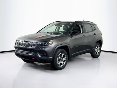Used 2022 Jeep Compass Trailhawk w/ Sun and Sound Group AWD/4WD image 1