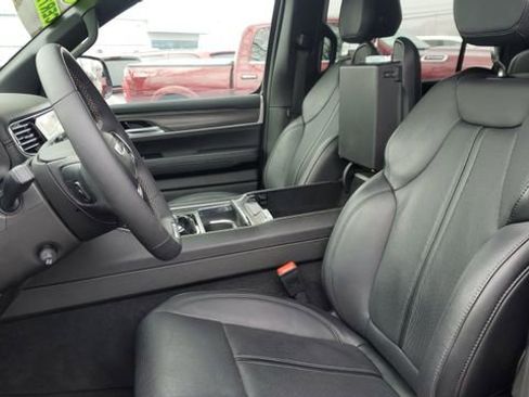 Certified 2024 Jeep Wagoneer Series II w/ Convenience Group I image 25