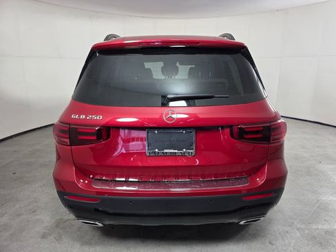 New 2026 Mercedes-Benz GLB 250 image 5