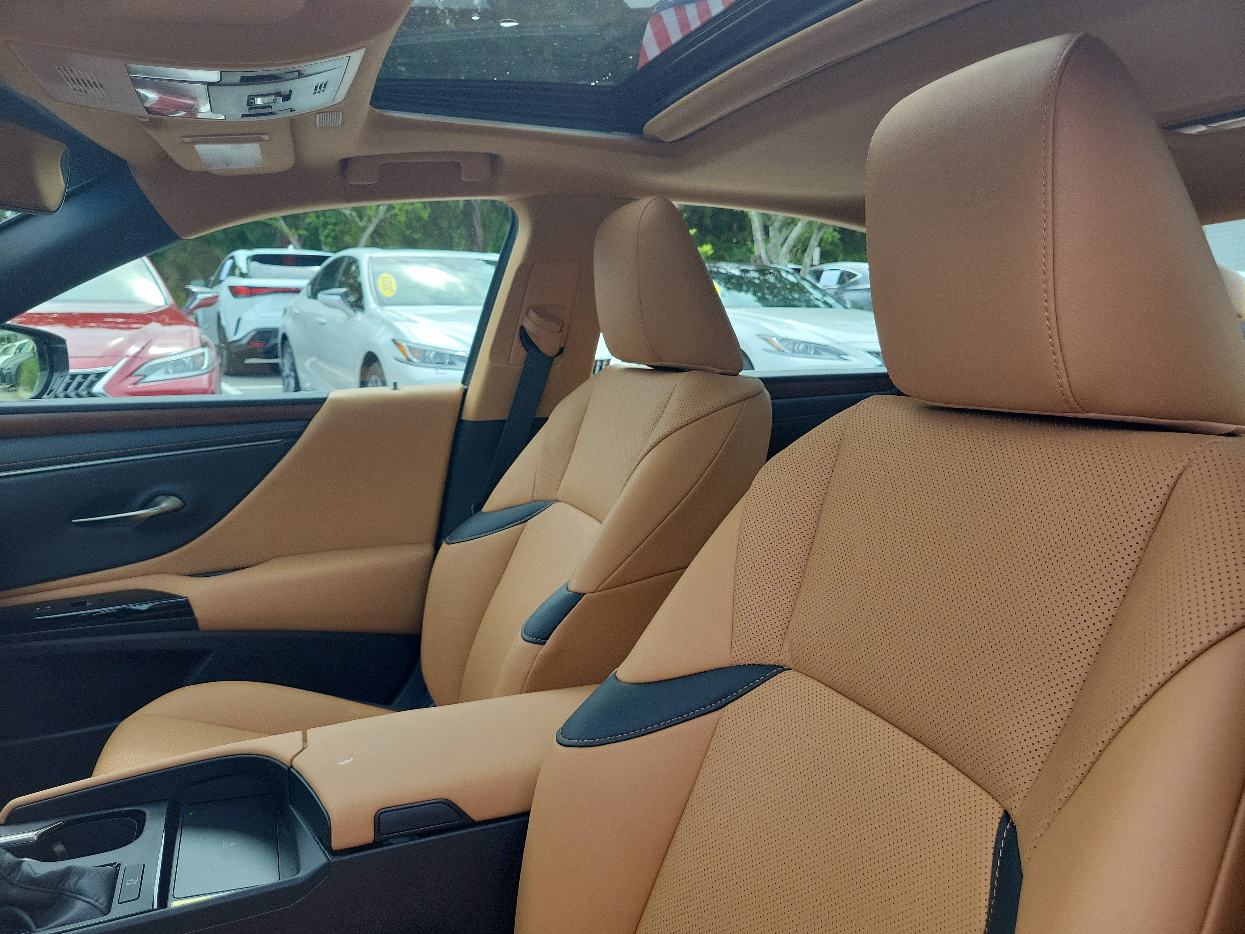 Used 2025 Lexus ES 350 w/ Premium Package FWD image 20