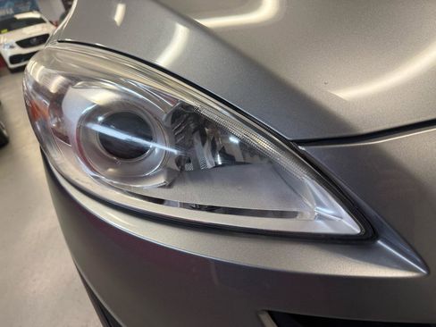 Used 2012 MAZDA MAZDA5 Grand Touring image 19