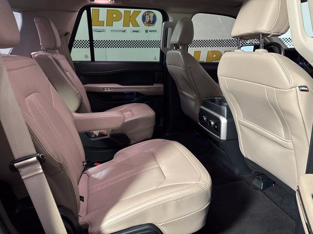 Used 2023 Ford Expedition Limited AWD/4WD image 20