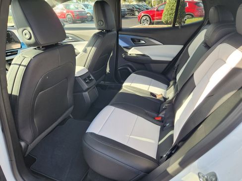 New 2026 Chevrolet Equinox EV LT image 7