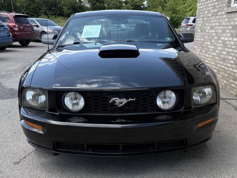 Used 2008 Ford Mustang GT RWD image 2