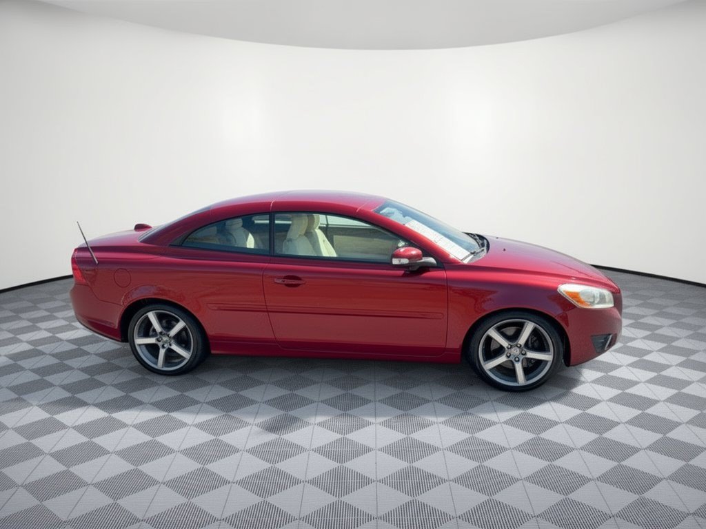 Used 2011 Volvo C70 T5 w/ Multimedia Pkg FWD image 8