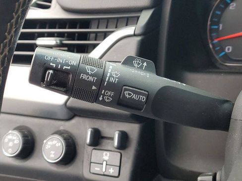 Used 2019 Chevrolet Tahoe LT w/ Luxury Package AWD/4WD image 11
