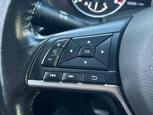 Used 2023 Nissan Sentra SV FWD image 29
