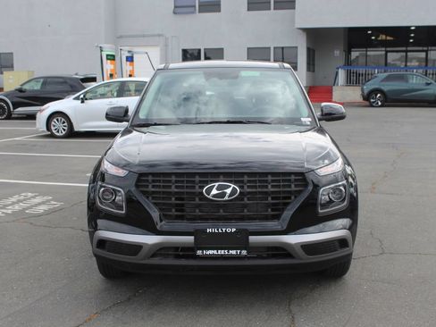 New 2026 Hyundai Venue SE FWD image 4