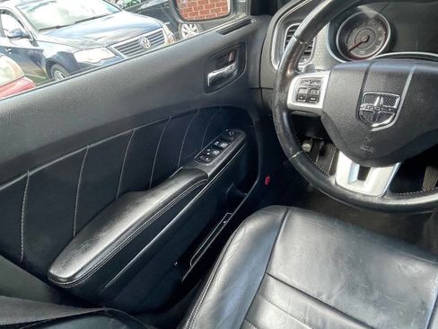 Used 2014 Dodge Charger R/T image 32