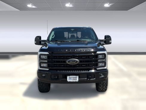 Certified 2024 Ford F250 Lariat w/ Lariat Ultimate Package AWD/4WD image 6