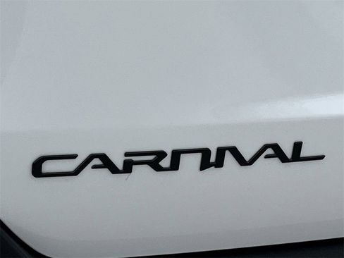 New 2026 Kia Carnival SX image 32