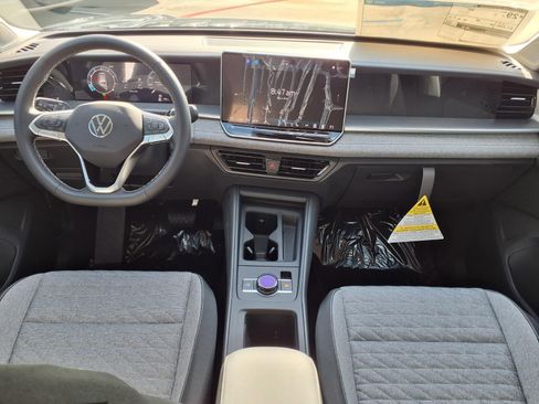 New 2026 Volkswagen Tiguan S FWD image 8