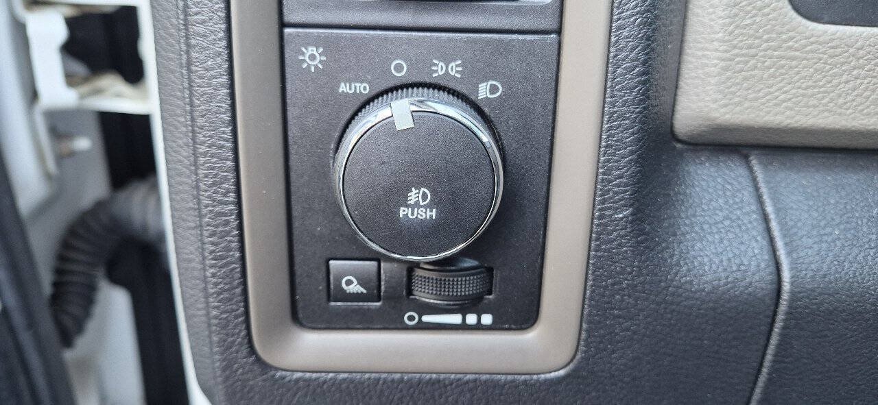 Used 2012 RAM 1500 Express AWD/4WD image 16