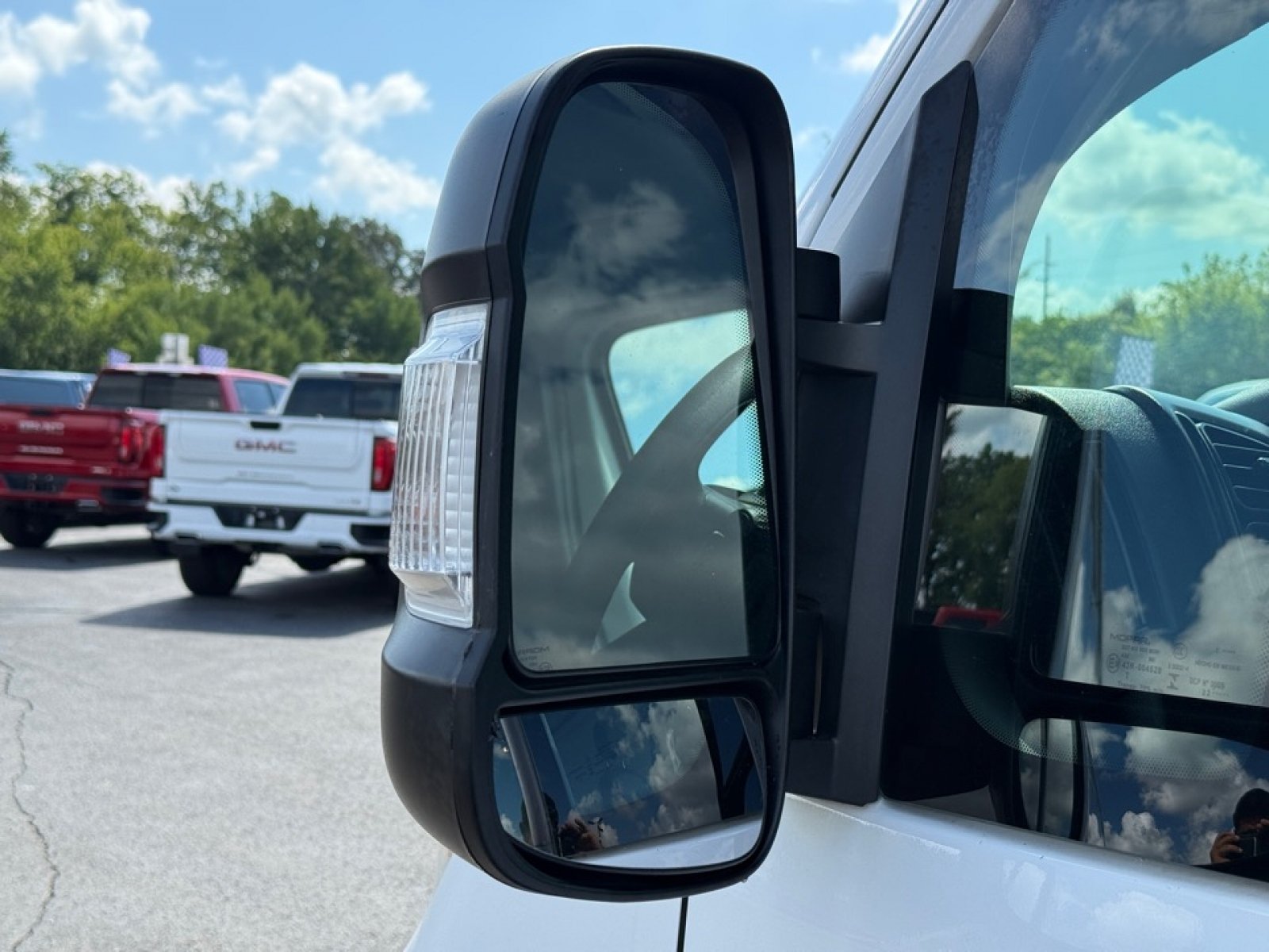Used 2023 RAM ProMaster 2500 FWD image 36
