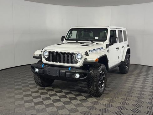 Used 2024 Jeep Wrangler Unlimited Rubicon 4xe AWD/4WD image 3