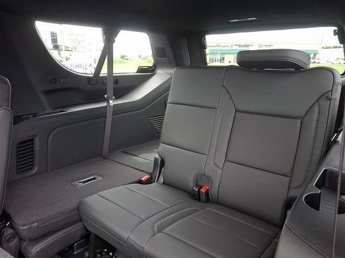 New 2026 GMC Yukon XL Denali w/ Denali Reserve Package AWD/4WD image 7