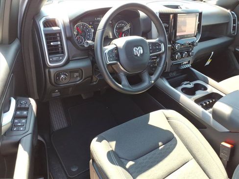 New 2026 RAM 1500 Express AWD/4WD image 18