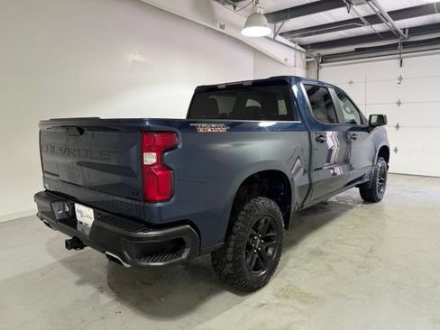 Used 2021 Chevrolet Silverado 1500 LT Trail Boss w/ LPO, Dark Essentials Package AWD/4WD image 7