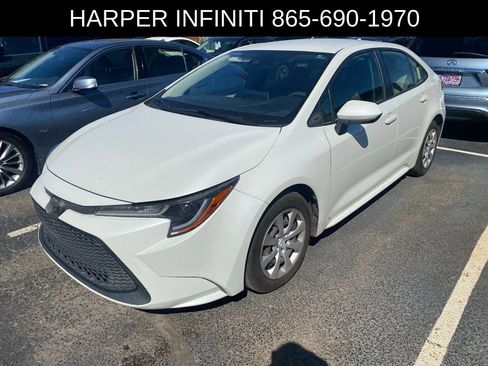 Used 2020 Toyota Corolla LE image 1