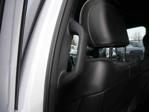 Certified 2025 RAM 1500 Laramie image 18