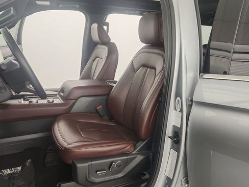 Used 2022 Ford Expedition Max Limited image 14