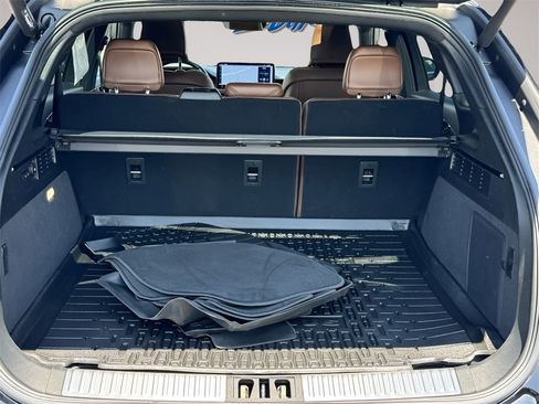 Used 2022 Lincoln Nautilus Reserve w/ Equipment Group 201A image 19