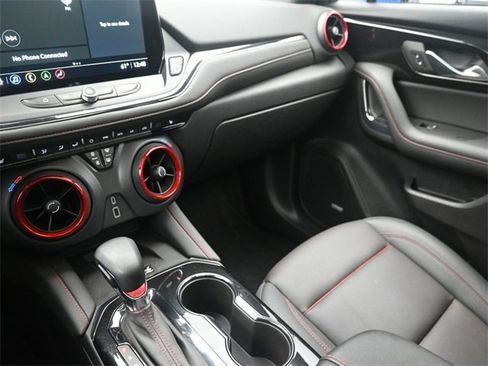 Used 2024 Chevrolet Blazer RS image 32