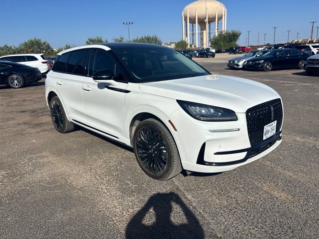 Used 2024 Lincoln Corsair FWD w/ Equipment Group 101A image 3