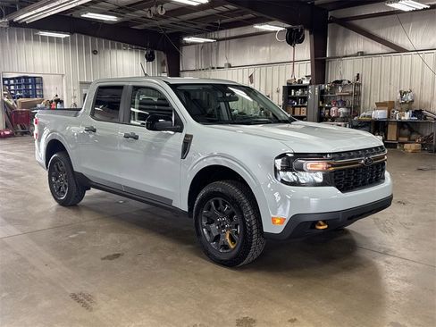 Used 2024 Ford Maverick Tremor w/ Tremor Off-Road Package image 11