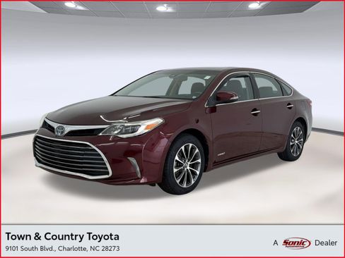Used 2018 Toyota Avalon XLE Premium FWD image 1