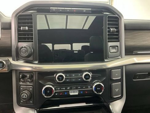 Used 2024 Ford F150 Lariat w/ Tow/Haul Package AWD/4WD image 11
