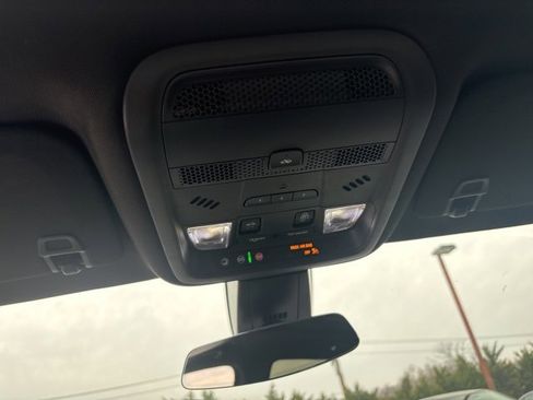 Used 2021 Cadillac XT6 Premium Luxury image 4