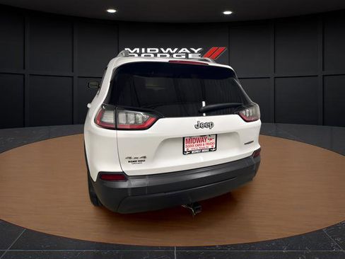 Used 2019 Jeep Cherokee Latitude w/ Cold Weather Group AWD/4WD image 6