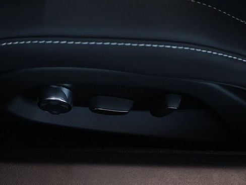 New 2026 Chevrolet Corvette Stingray Premium Cpe w/ Z51 Performance Package image 15