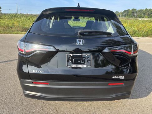 Used 2025 Honda HR-V LX image 6